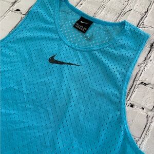 Nike Training Bib Turquoise Athletic Tank Men’s Sz Small EUC